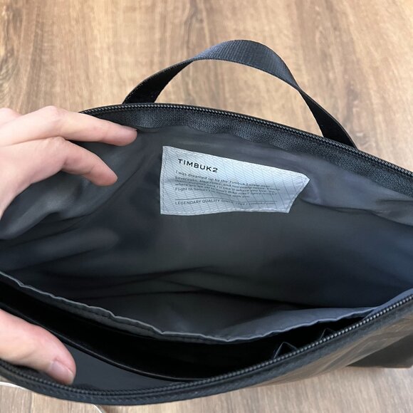 NEW Timbuk2 Jet Black Heist Briefcase Crossbody Backpack - Picture 5 of 9
